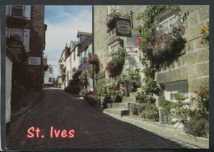 Cornwall Postcard - Street Scene in St Ives   T4742