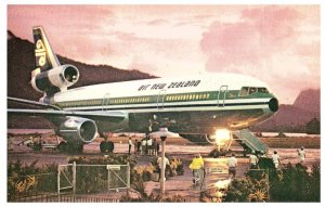 Air New Zealand DC 10 Series 30 Airplane Postcard