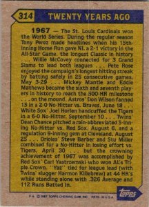 1987 Topps Baseball Card Carl Yastrzemski Boston Red Sox s3144