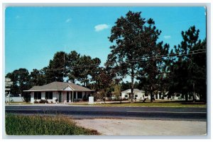 c1960's Live Oak Motor Court Wilmington North Carolina NC Motel Postcard 