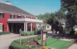 The Danl Webster Inn Sandwich Massachusetts 1986