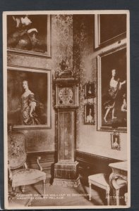 Middlesex Postcard-Corner of King William III Bedroom,Hampton Court Palace T5783