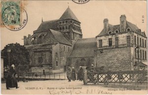 CPA Redon Mairie et eglise St Sauveur (1236728)