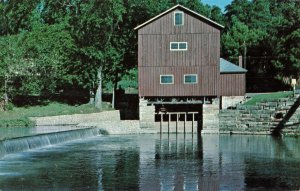 Water Falls Indian Mills Museum, Wyandotte County, Ohio Postcard 2T5-239 