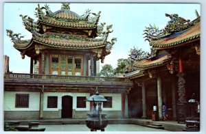 Lung Shan Temple TAIPEI Taiwan 4x6 Postcard