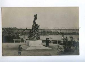 231725 FINLAND Helsinki shipwrecked monument Vintage photo PC