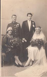 Romania foto E. Popp Ploiesti wedding RPPC groom bride military uniform