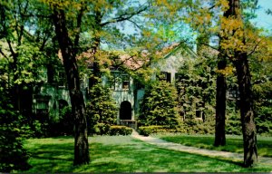 Illinois Evanston Canisius House