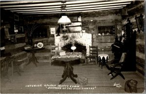RPPC Interior Old Matt's Cabin, Shepherd of the Hills MO Vintage Postcard K21