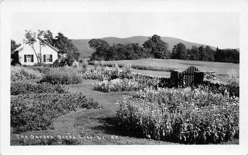 Bread Loaf-Ripton Vermont~The Garden by House~Stone Wall & Wooden Gate~1952 RPPC