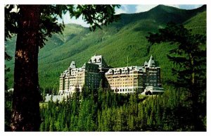 Postcard HOTEL SCENE Banff Alberta AB AR4310
