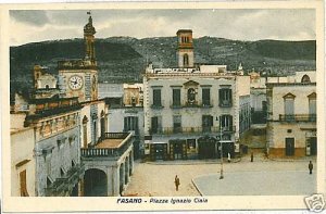 BS003 VINTAGE POSTCARD: PASANO - TOAST-