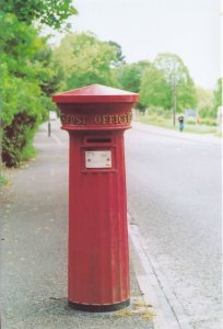 Malvern VR Fluted Letterbox Worcester Pillar Box Postcard