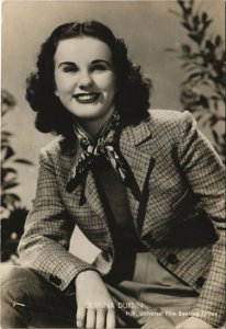 PC DEANNA DURBIN, MOVIE STAR, Vintage REAL PHOTO Postcard (b37111)