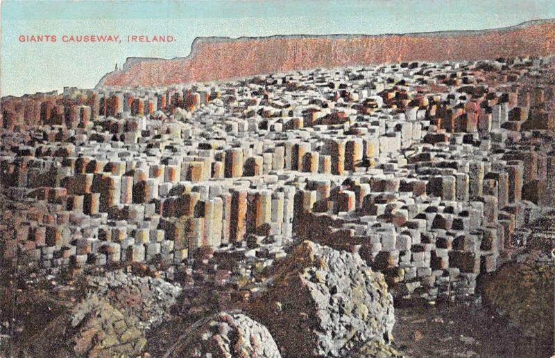 COUNTY ANTRIM IRELAND~GIANT'S CAUSEWAY POSTCARD