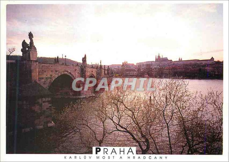 Postcard Modern Praha Karluv has Hradcany