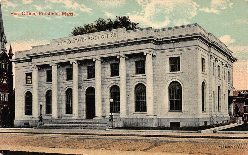 Post Office, Pittsfield, Massachusetts, early postcard, unused