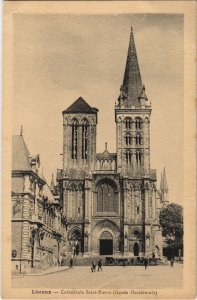 CPA LISIEUX Cathedrale Saint-Pierre (1225730)