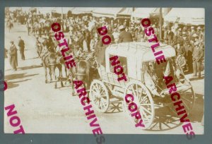 Mandan NORTH DAKOTA RPPC c1910 STAGECOACH Going Down MAIN STREET nr Bismarck