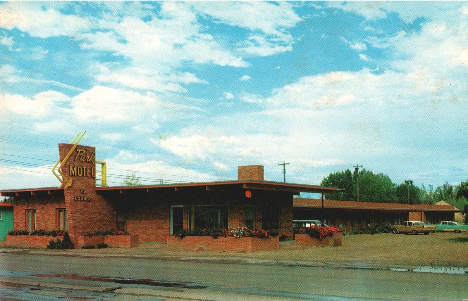 Vintage Postcard Park Motel Highway 14 20 Cody Wyoming 1960'S Cars
