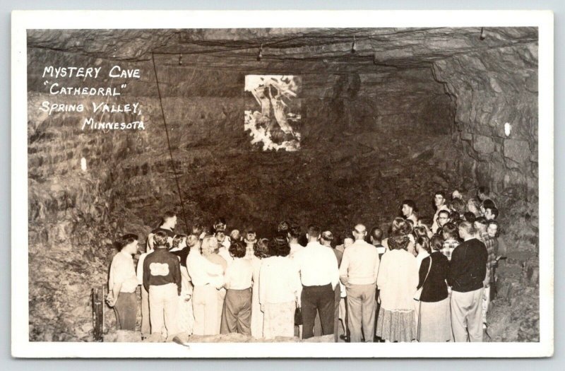 Spring Valley Minnesota~Crowd of Teensagers @ Mystery Cave Cathedral~1950s RPPC 