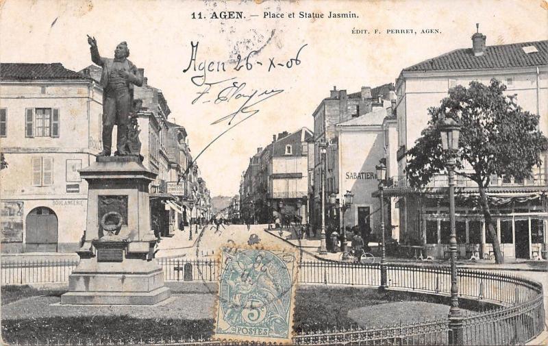 BR43300 place et statue jasmin Agen    France  TCV