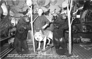 Lena WI Taxidermy Hunters & Fisherman's Tavern Stuffed Animals RPPC Postcard