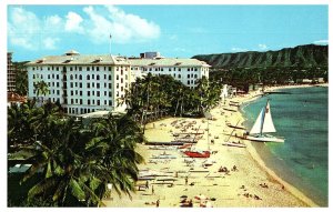 The Beautiful Moana Hotel & Waikiki Beach Hawaii Postcard