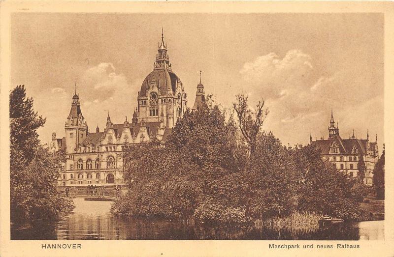 BG26704 hannover maschpark und neues rathaus germany