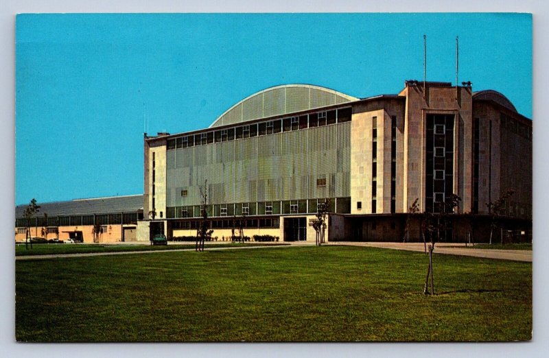 J96/ Columbus Ohio Postcard Chrome St John Arena Basketball OSU  369
