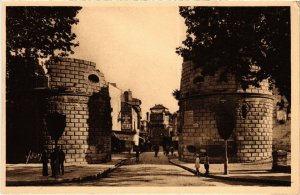 CPA ARLES Porte de la Cavalerie (1258881)