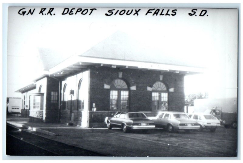 c1960 GN RR Sioux Falls South Dakota SD Train Depot Station RPPC Photo Postcard