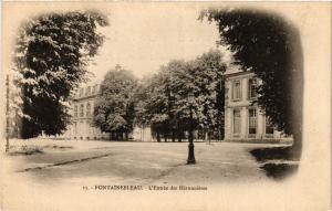 CPA FONTAINEBLEAU - L'Entrée des Heronnieres (166454)