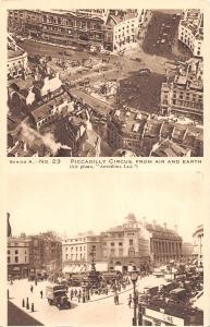 uk2456 piccadilly circus london real photo uk motorbike car bus tram advertising