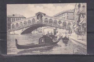 ITALY, VENICE, RIALTO BRIDGE, GONDOLAS, c1910 ppc., unused.