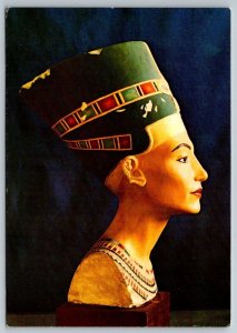 Cairo  Egypt   Queen  Nefertiti   Postcard