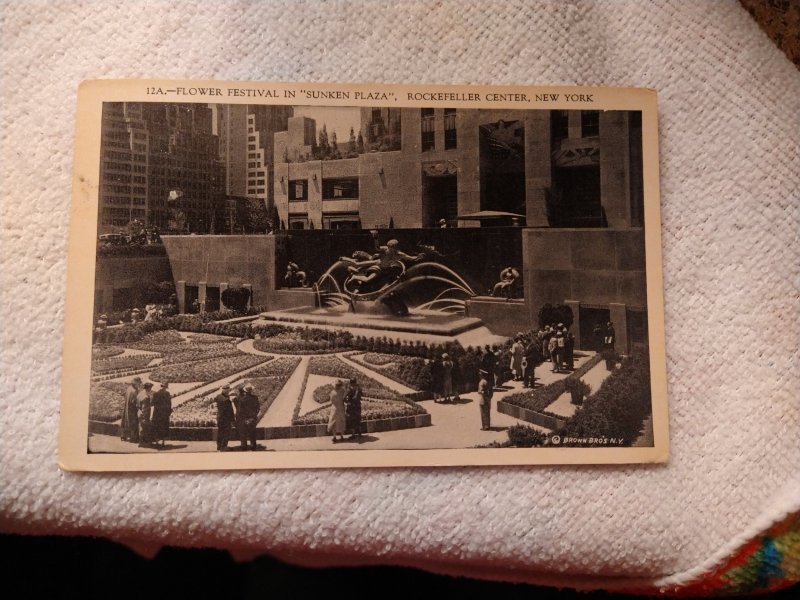 1943 Flower Festival, Rockefeller Center, New York Postcard