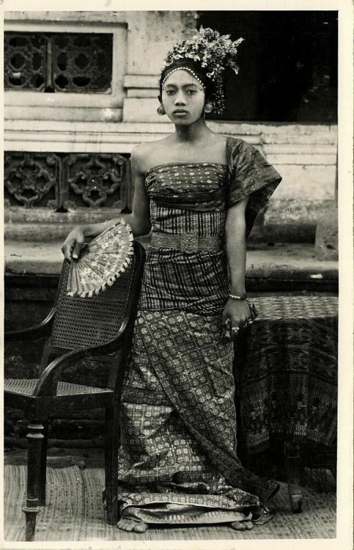 indonesia, BALI, Beautiful Native Legong Dancer Girl with Fan (1930s) RPPC