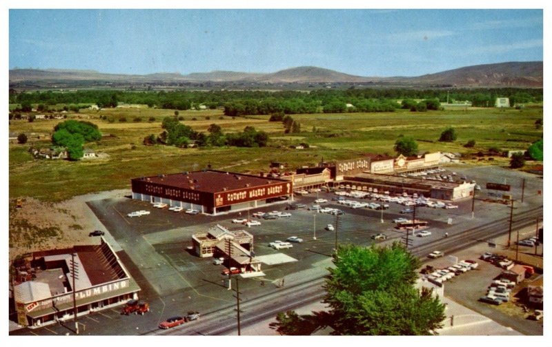 Washington  Yakima Valley, Aerial View Country Store Shoppin Center