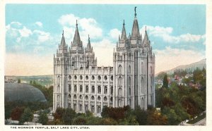 Vintage Postcard The Mormon Temple Salt Lake City Utah Souvenir Novelty Co. Pub.