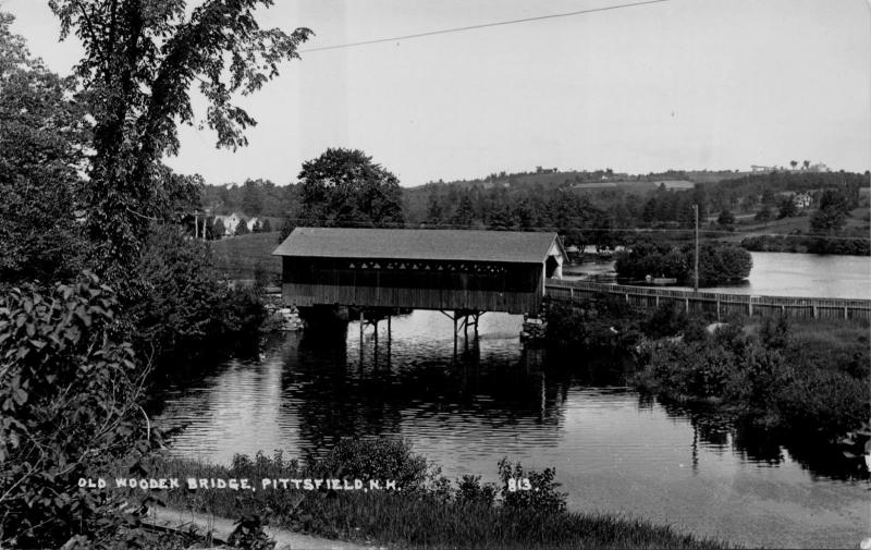 PITTSFIELD NEW HAMPSHIRE-COVERED BRIDGE REAL PHOTO POSTCARD** 1940-50s