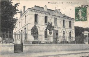 B105055 France Vouvray L'Ecole Communale