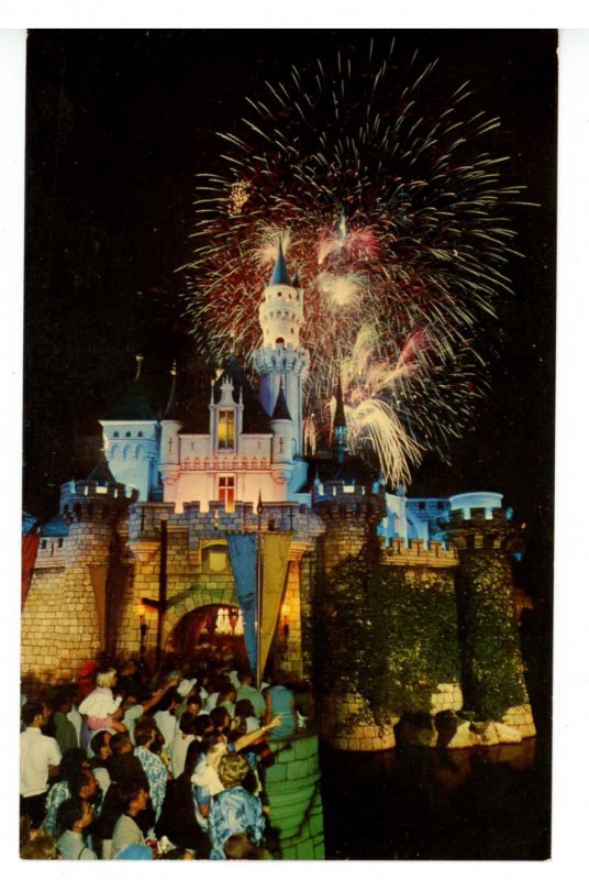 CA - Anaheim. Disneyland, Fireworks