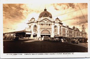 Australia View Of Flinders Street Railway Station Melbourne Victoria RPPC C058