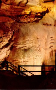 Kentucky Mammoth Cave Frozen Niagara Formation