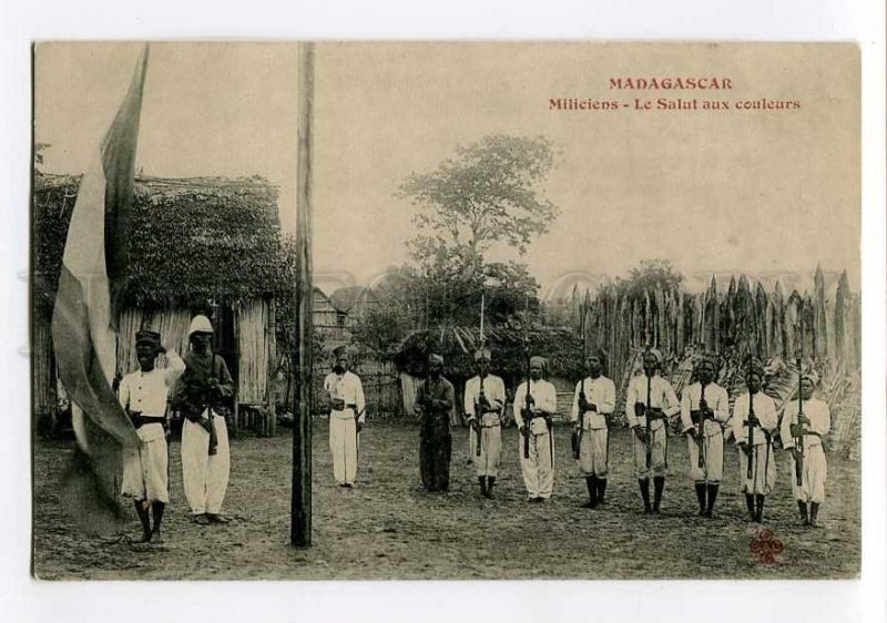 3047002 MADAGASCAR Policemen hoists flag Vintage PC