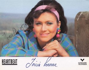 Tricia Penrose Gina Ward Heartbeat RARE HAND Signed Cast Card Photo