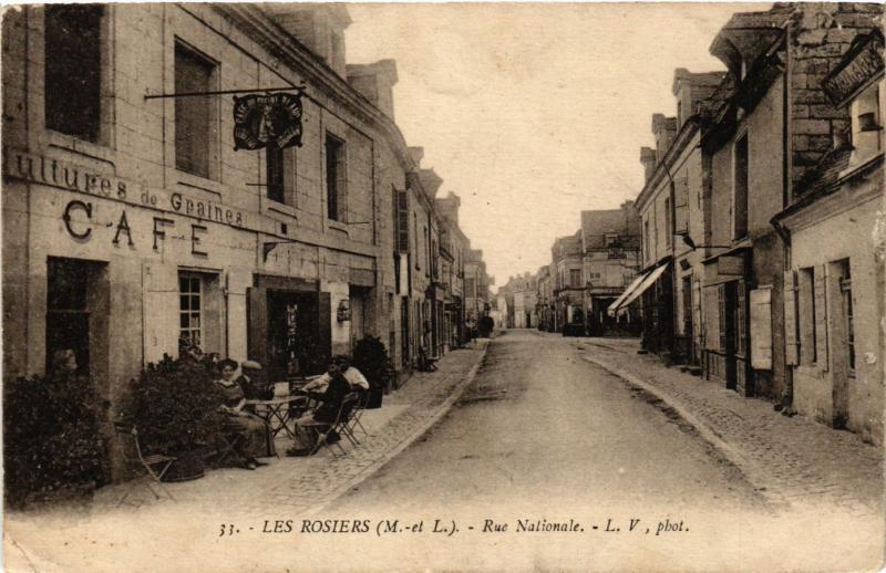 CPA Les ROSIERS - Rue Nationale (296810)