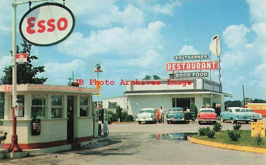 NC, Elm City, North Carolina, Esso Gas Station & Southerner Restaurant, 50s Cars United States