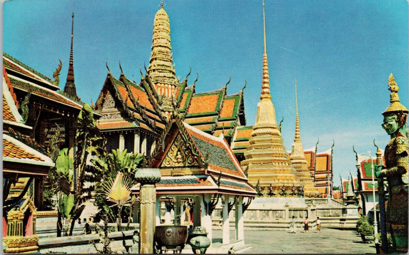 Bangkok Thailand Temple of the Emerald Buddha Pan Am Advertising Postcard E98